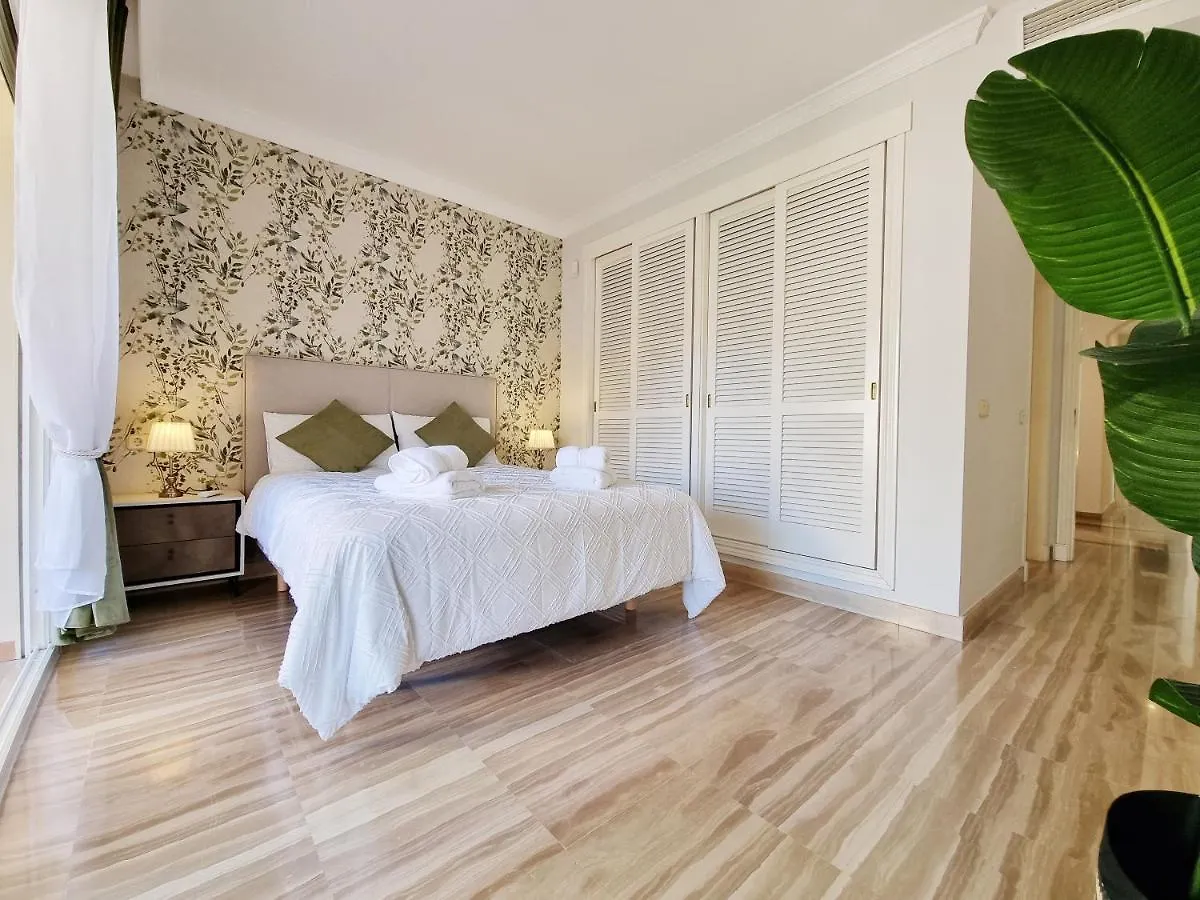 Luxury Hacienda Playa Apartment Marbella