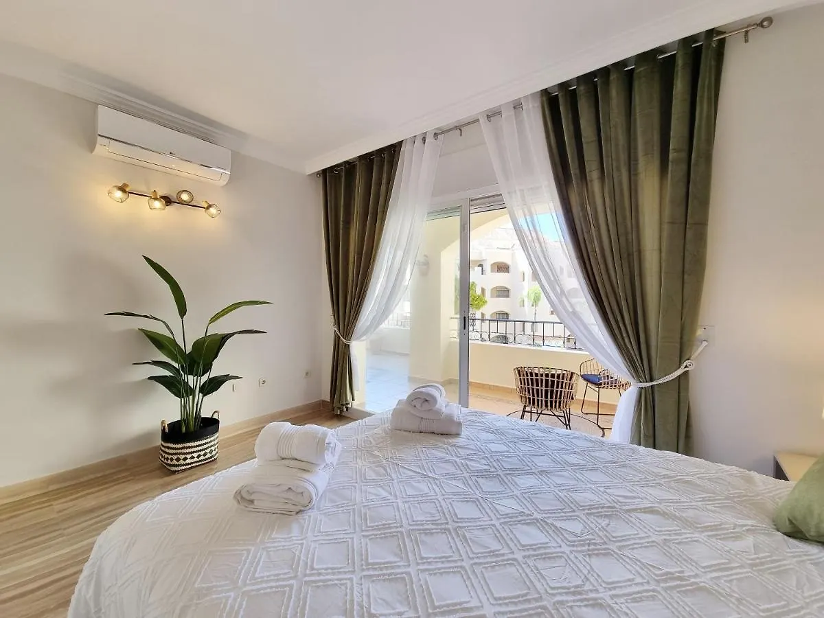 Apartamento Luxury Hacienda Playa Marbella 0*,  España